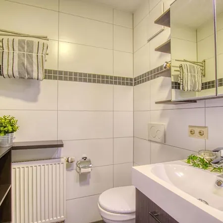 Apartment Adina & Nadine Guenthner In Kreis Boeblingen *